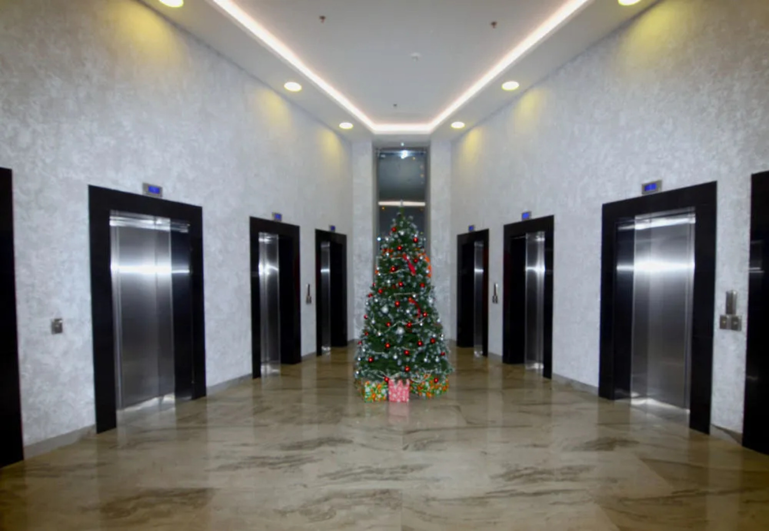 15th Floor