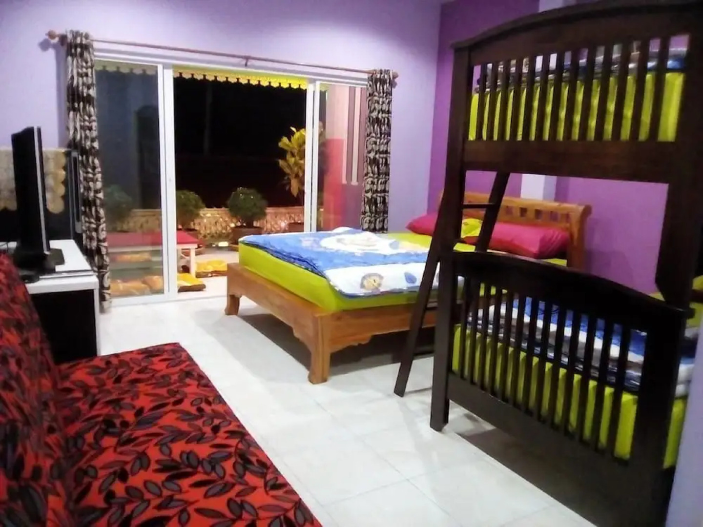 Buachompoo View Resort Koh Sichang