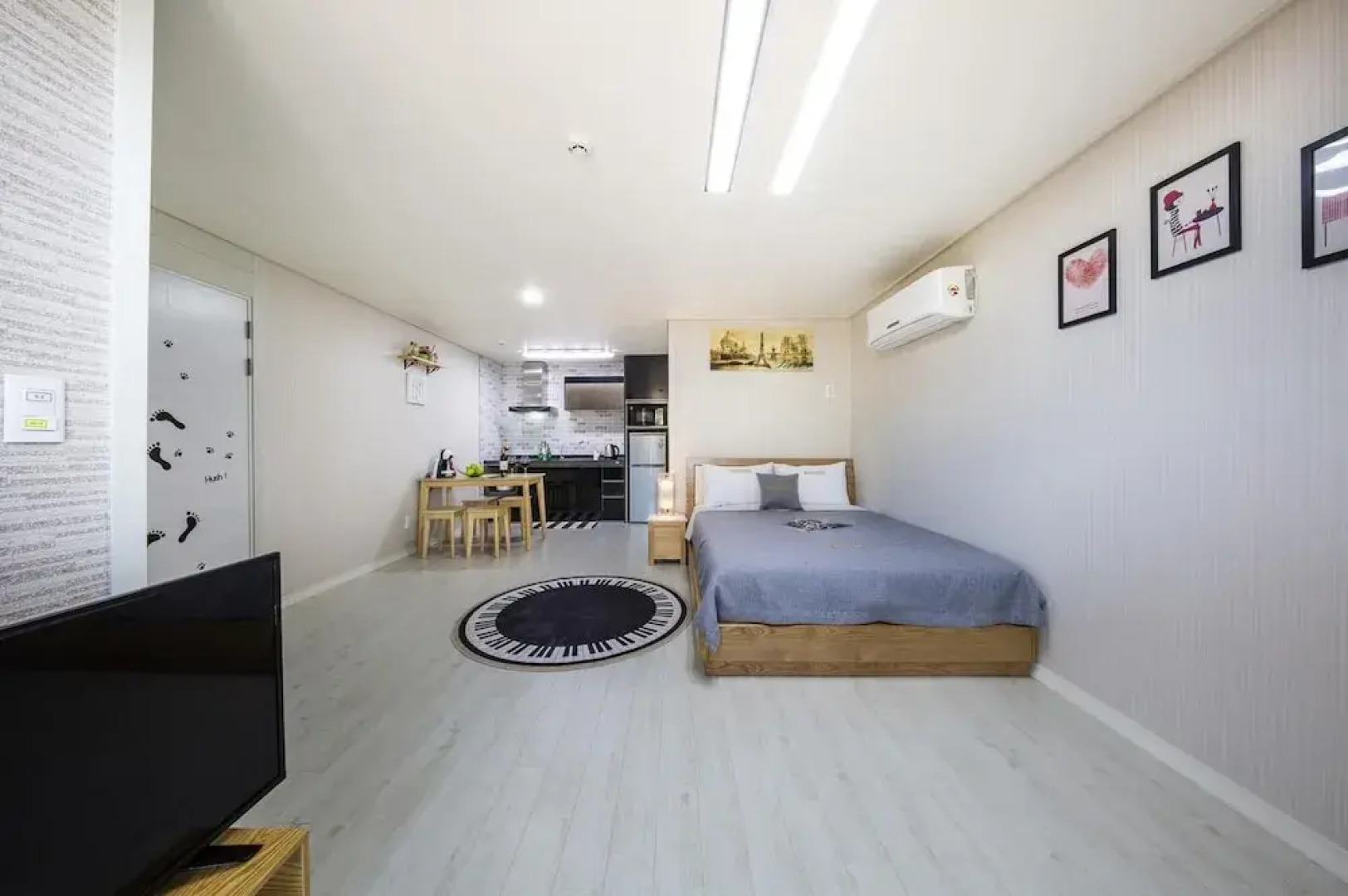 Tongyoung S468 Poolvilla