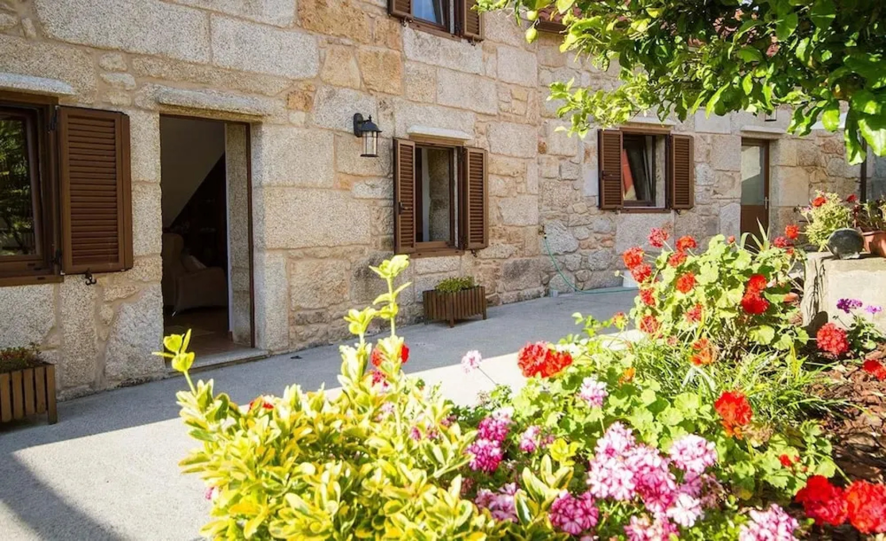 106091- House in Carnota