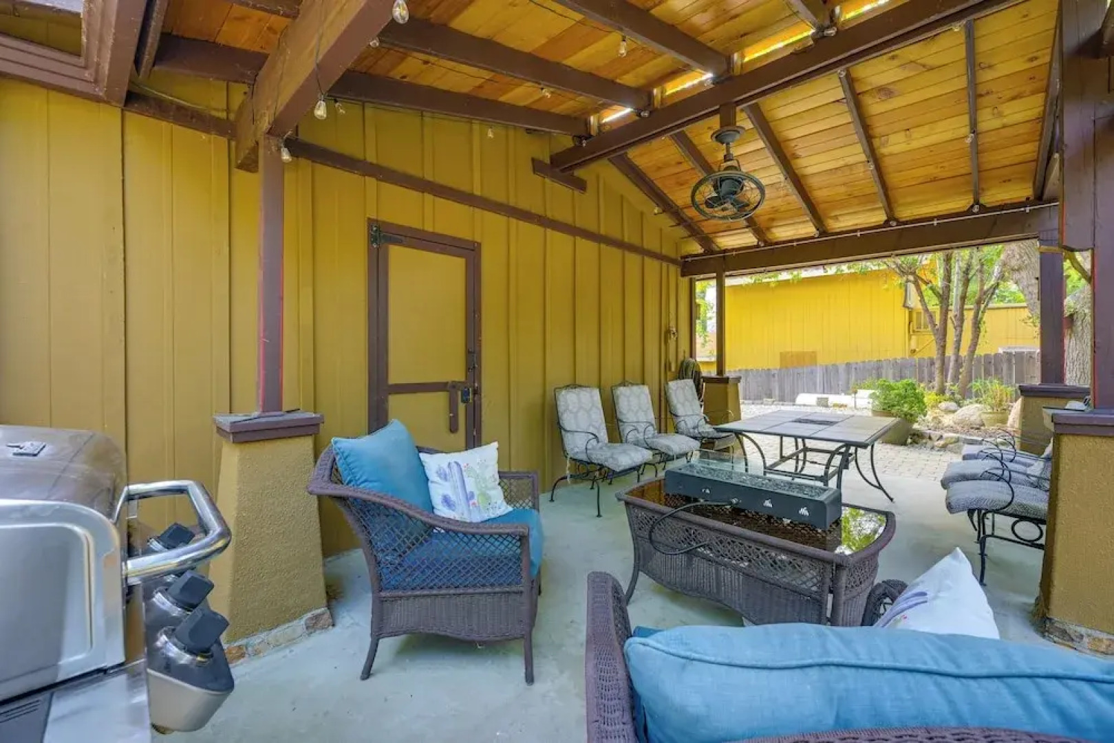 Idyllic Home in Kernville w/ Private Beach Access