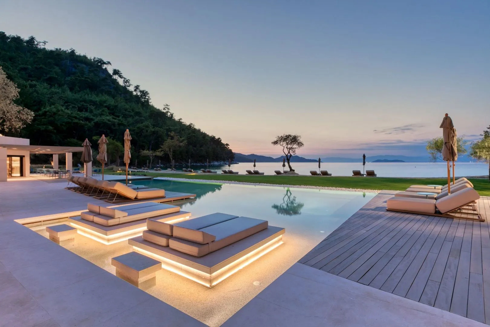 Vathi Cove Luxury Resort & Spa