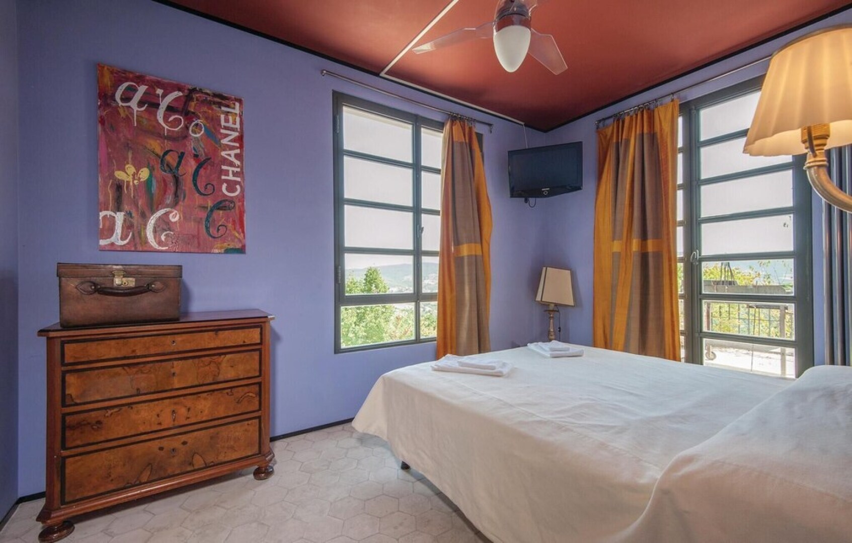 Beautiful Home in Perugia With 6 Bedrooms, Private Swimming Pool and Outdoor Swimming Pool