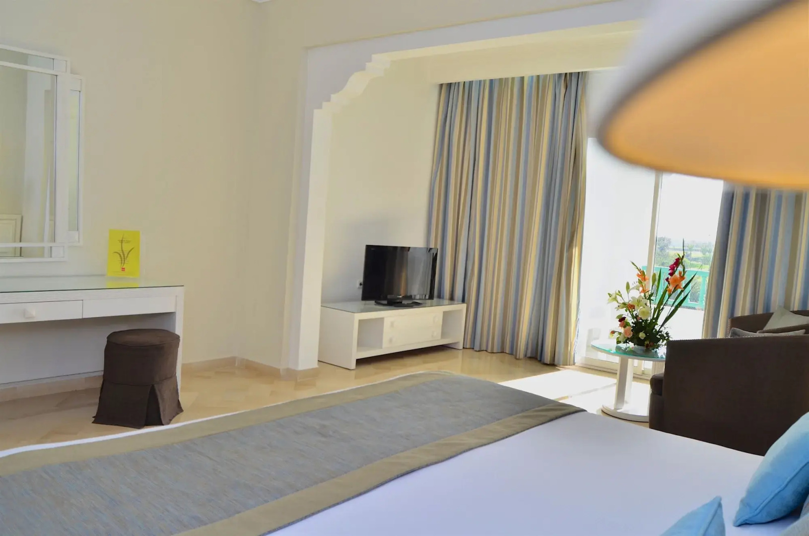 Royal Garden Palace (Families and Couples)