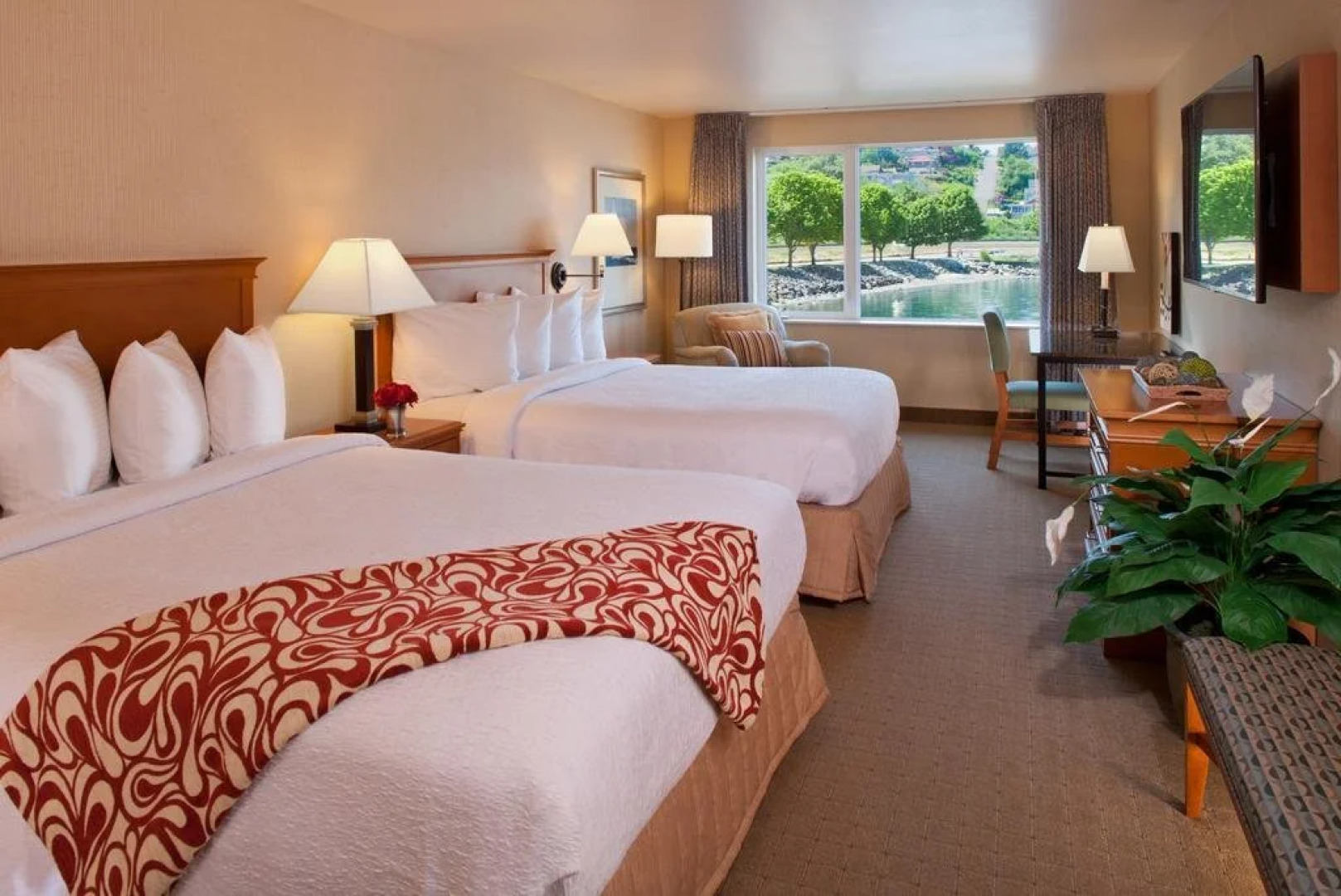 Silver Cloud Inn - Tacoma Waterfront