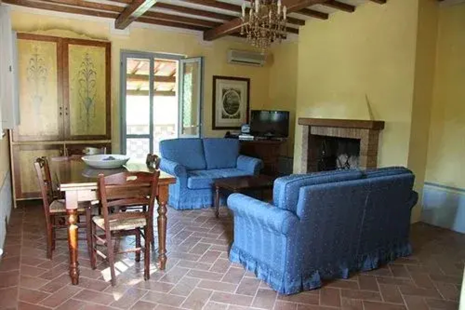 Podernovo di Castello delle Regine