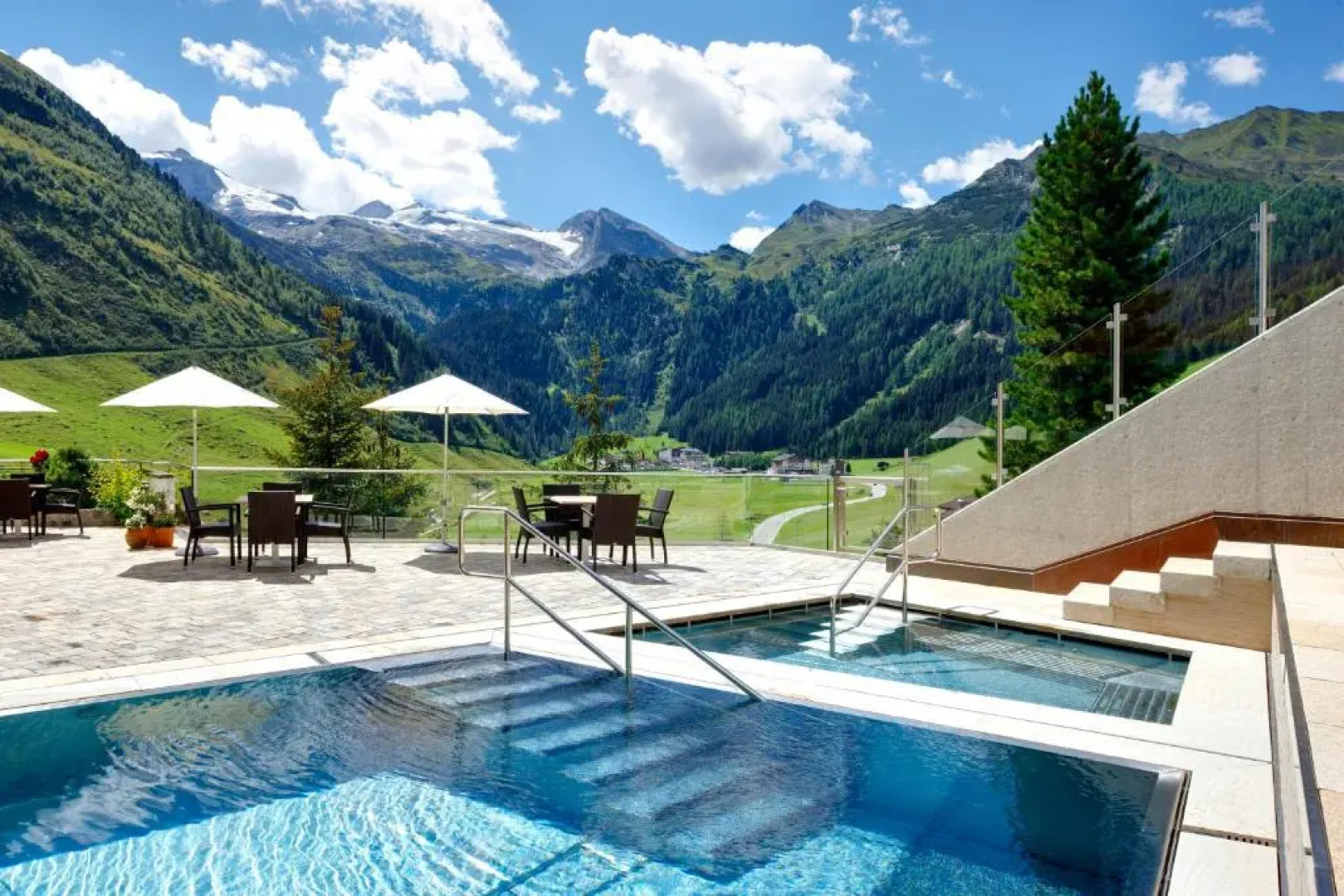 Hotel Berghof Crystal Spa & Sports