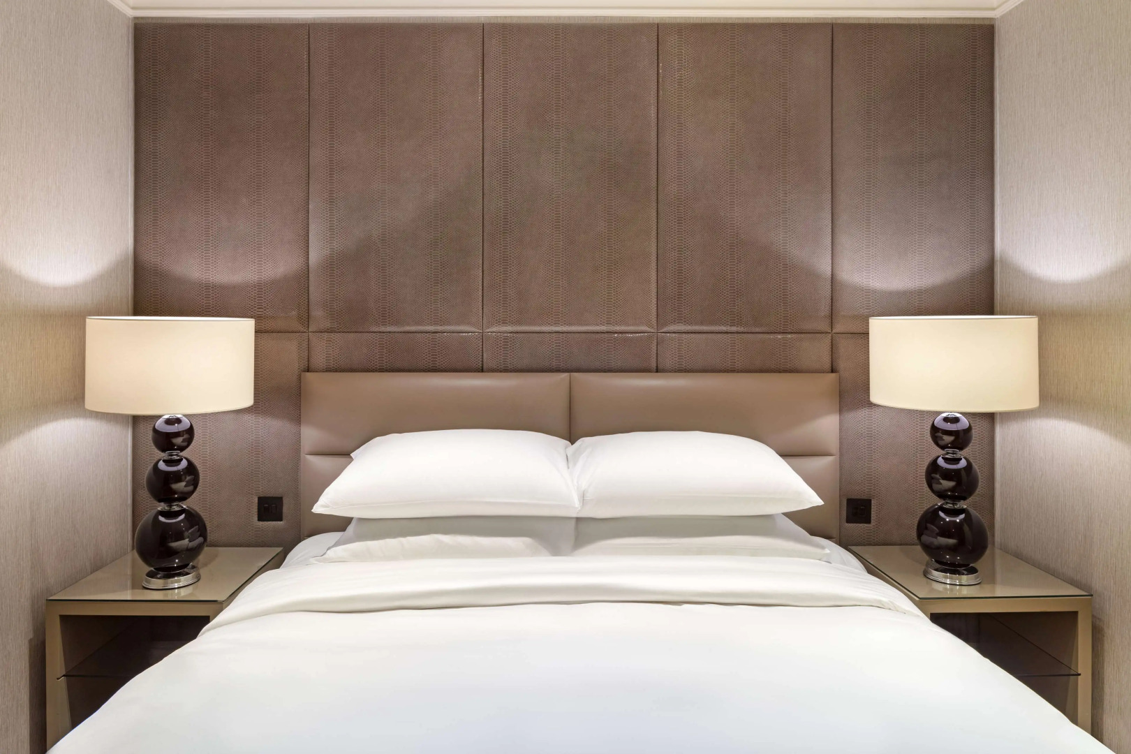 Отель Radisson Blu, London Bond Street