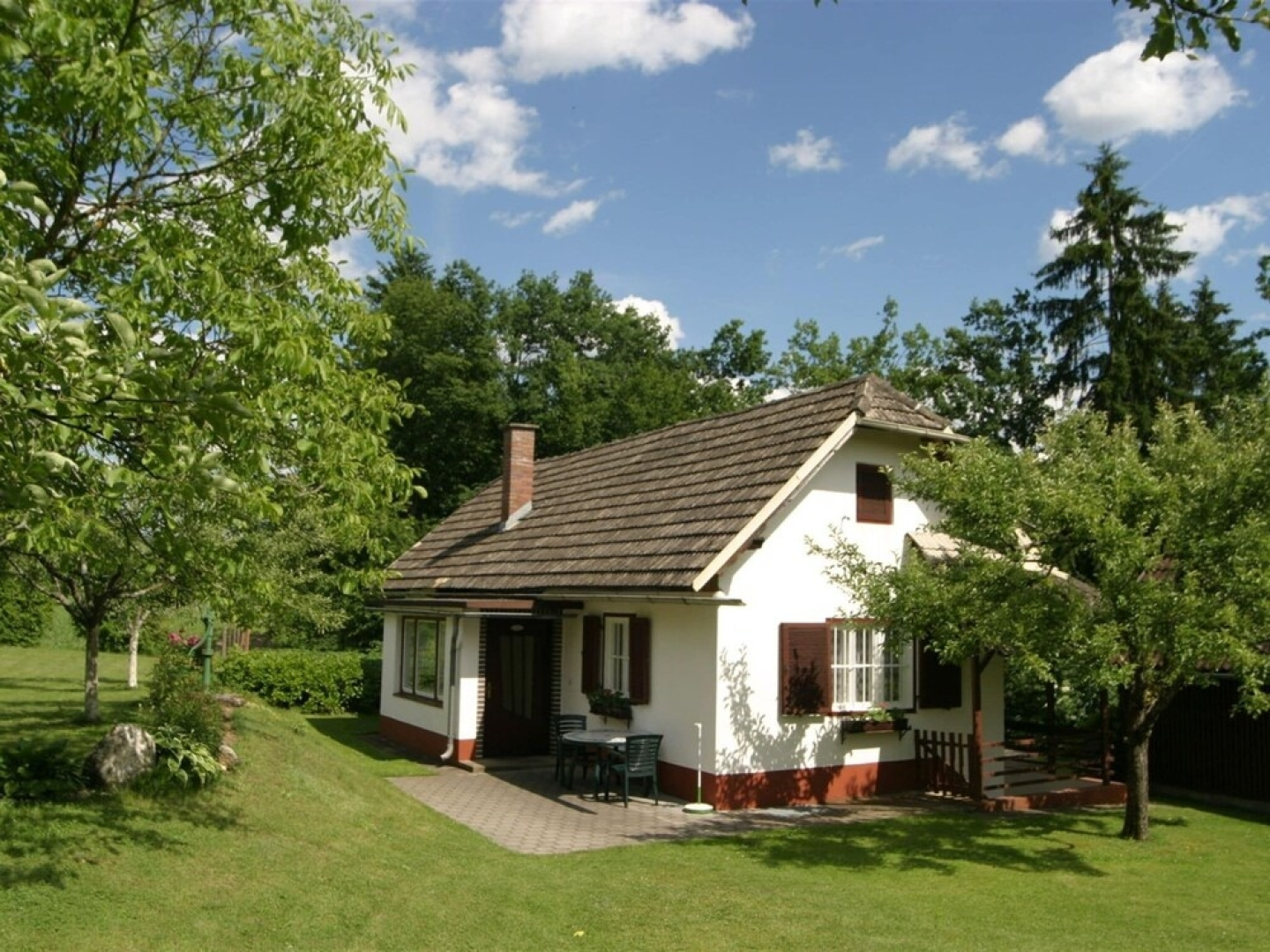 Majestic Holiday Home in Kleindiex With Garden and Terrace