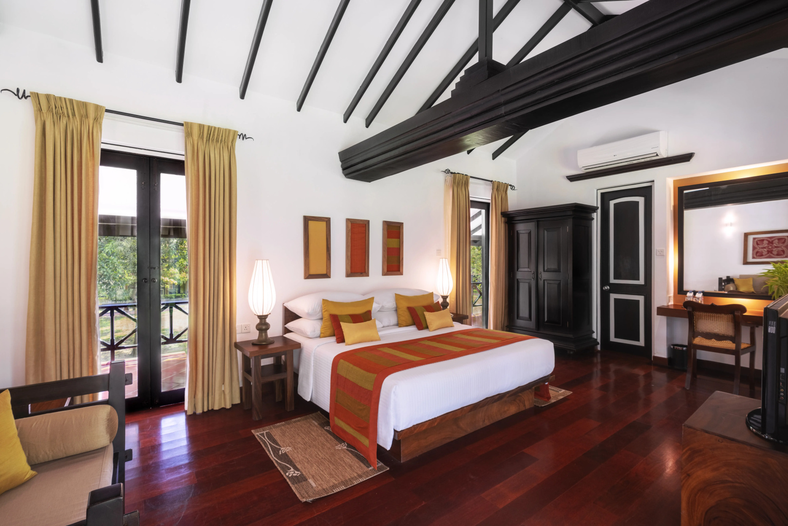Cinnamon Lodge
