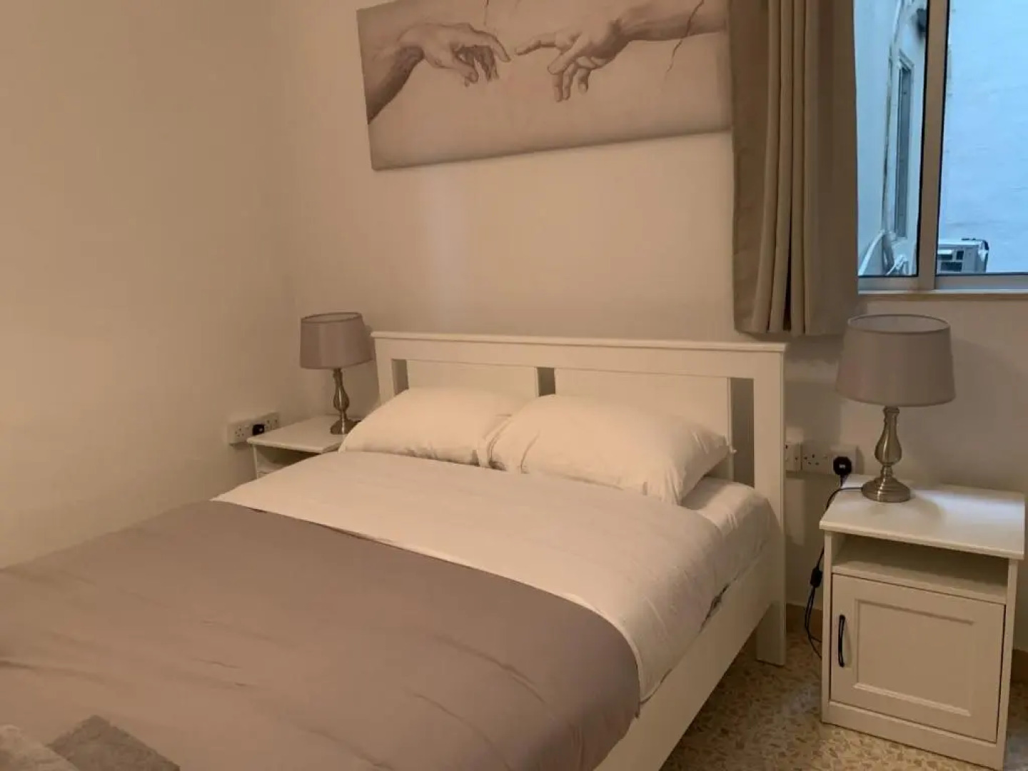 Large apartment close to rocky beach MCRE1-1