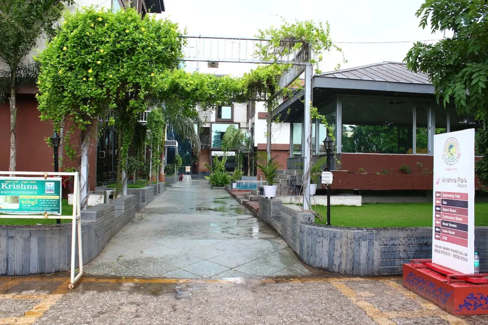 Hotel Krishna Park