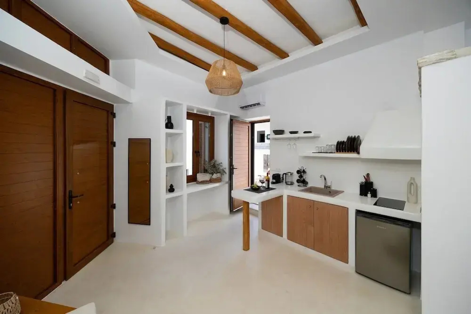 Naxos Boutique Suites