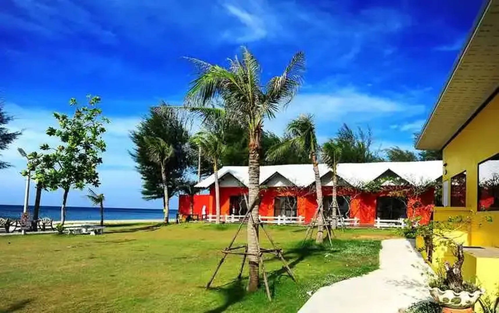 Burapa Beach Resort Chaolao