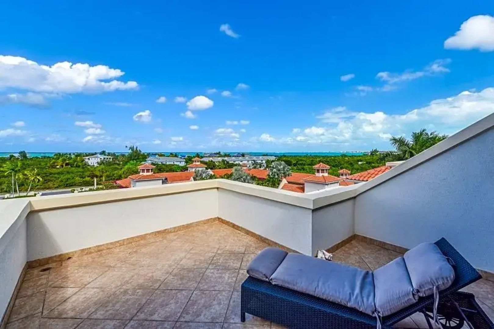 La Vista Azul Resort