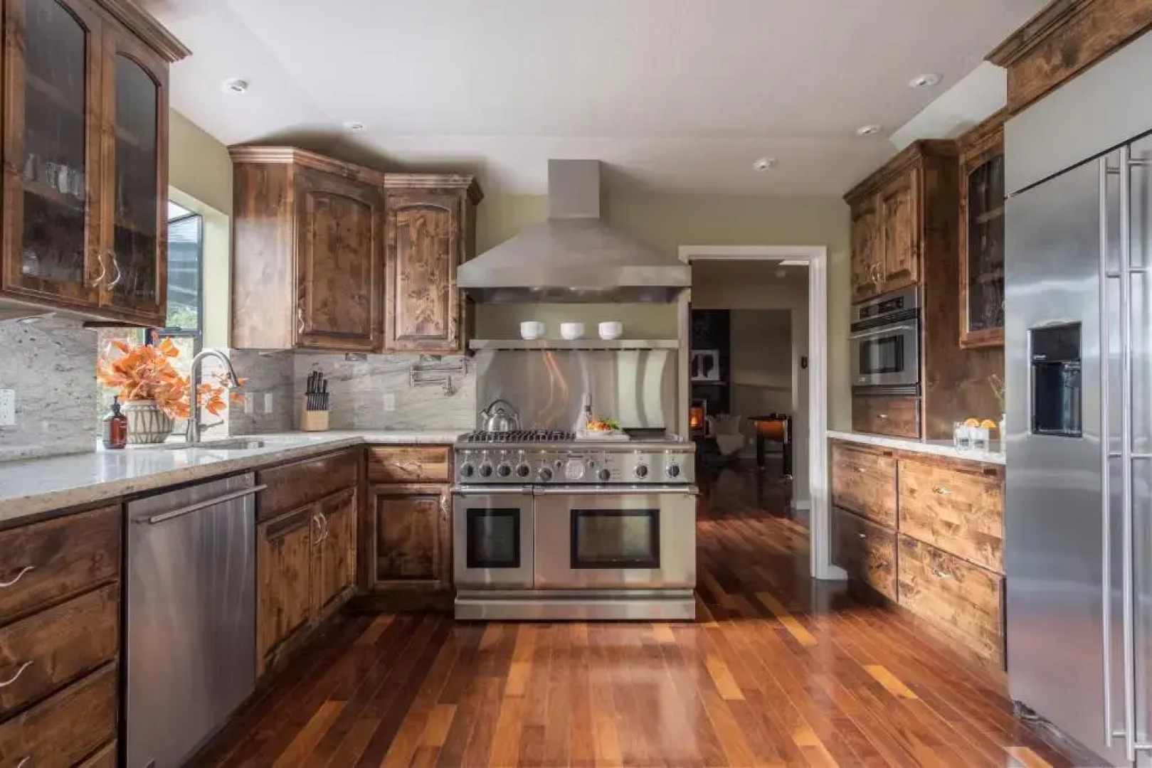 Cypress by AvantStay Warm Modern Home in Santa Rosa w Amazing Pool