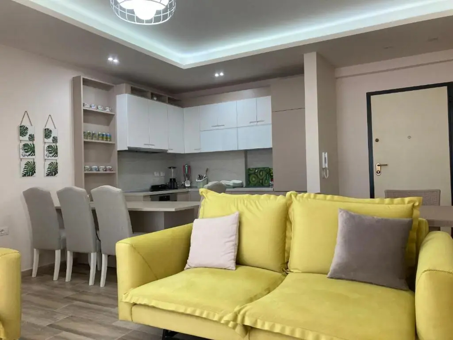 Vlora Center Veranda