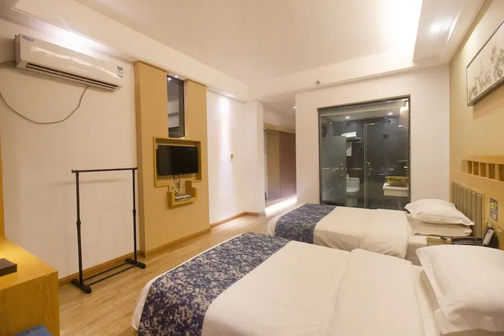 Zhangjiajie Heyday Hotel