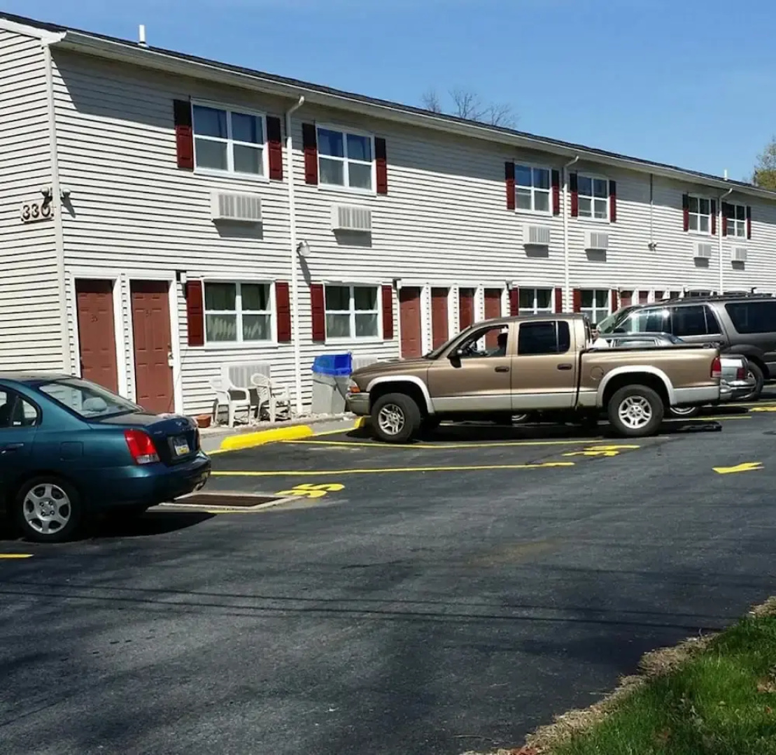 Country Inn Motel