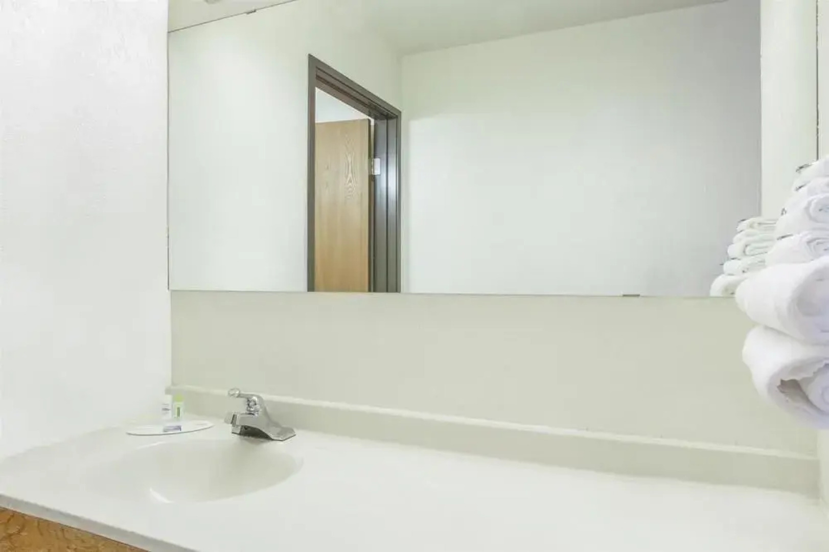 Super 8 Saanichton Victoria Airport