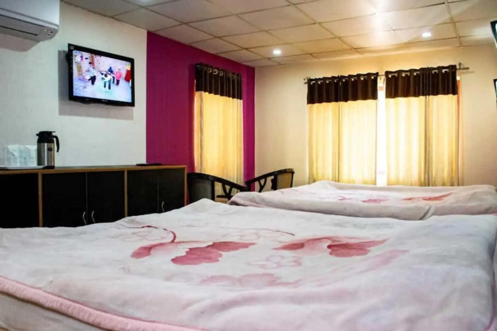 Hotel Lal Kothi Pahalgam