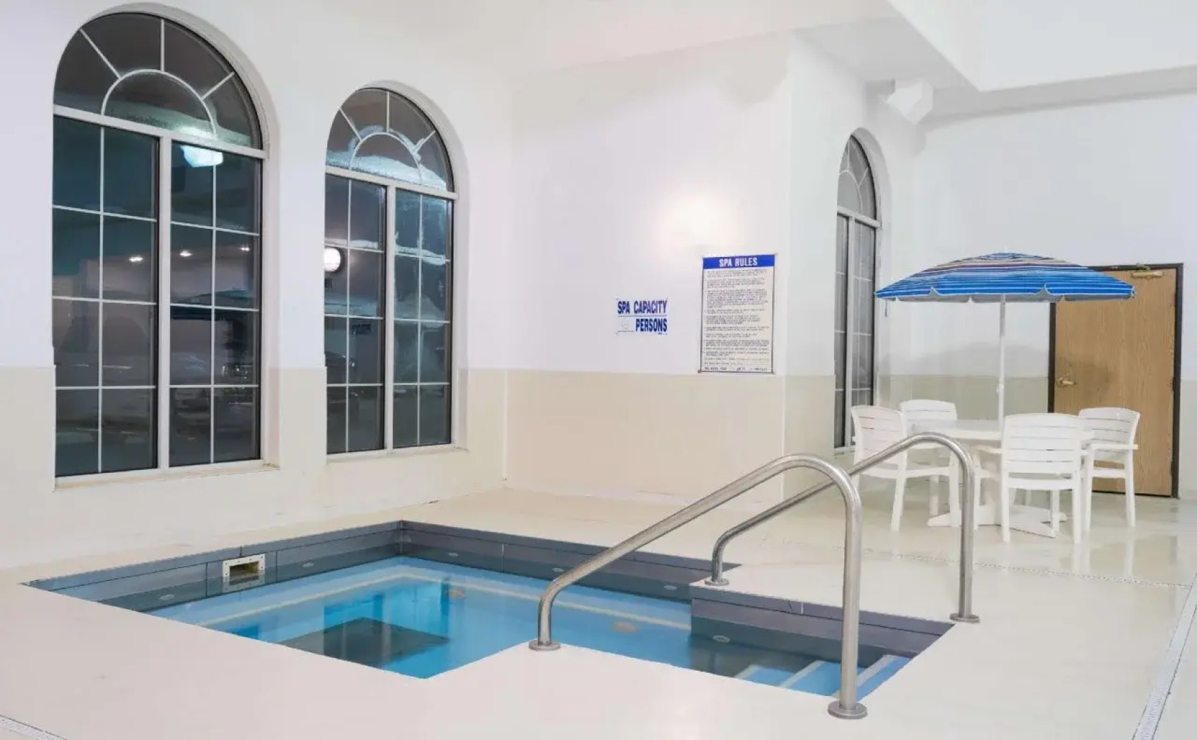 Travelodge & Suites by Wyndham Fargo/Moorhead