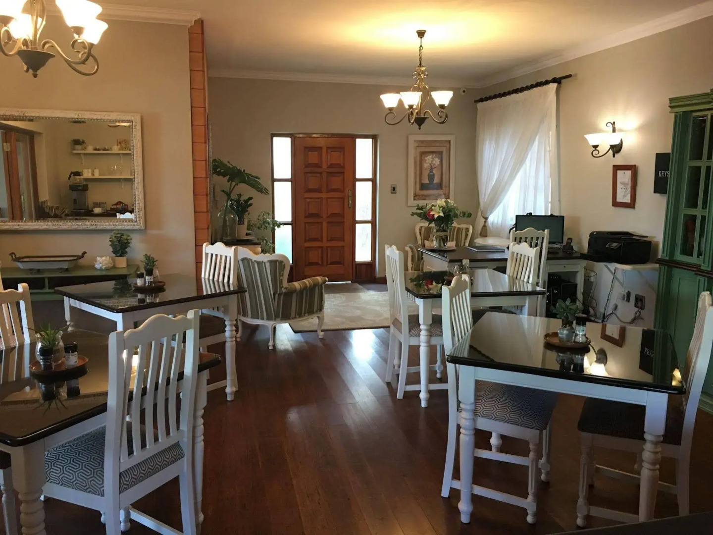 Dunvegan Execu Lodge