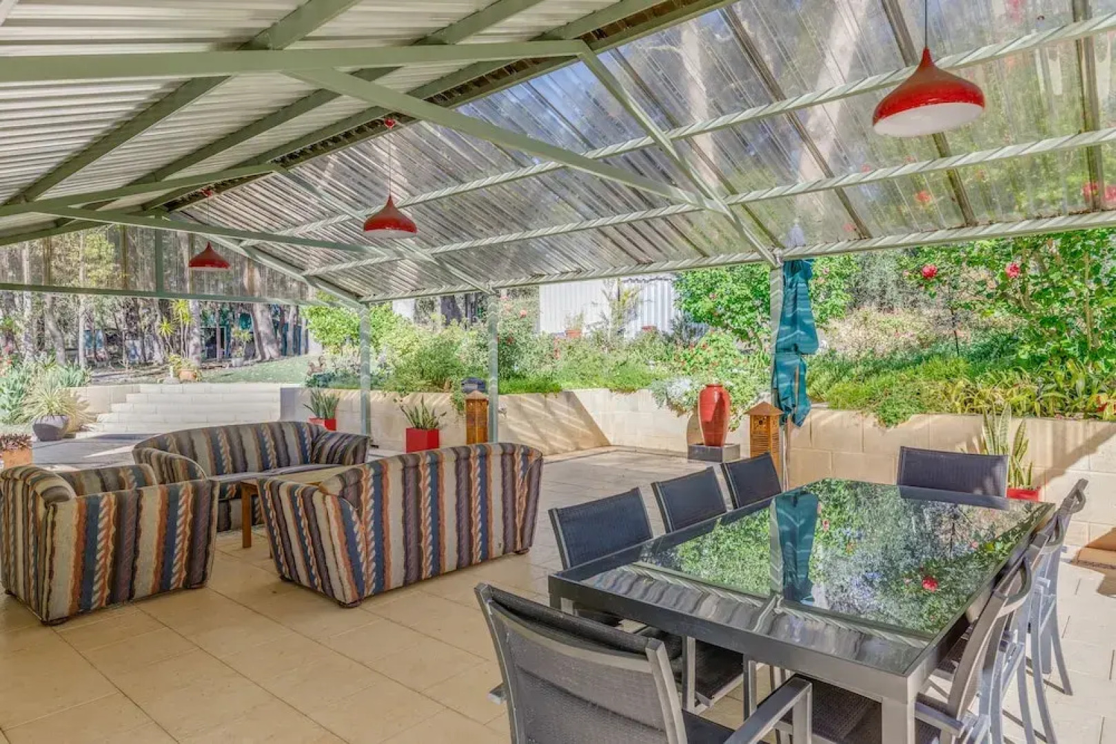 Devonleigh Bed & Breakfast