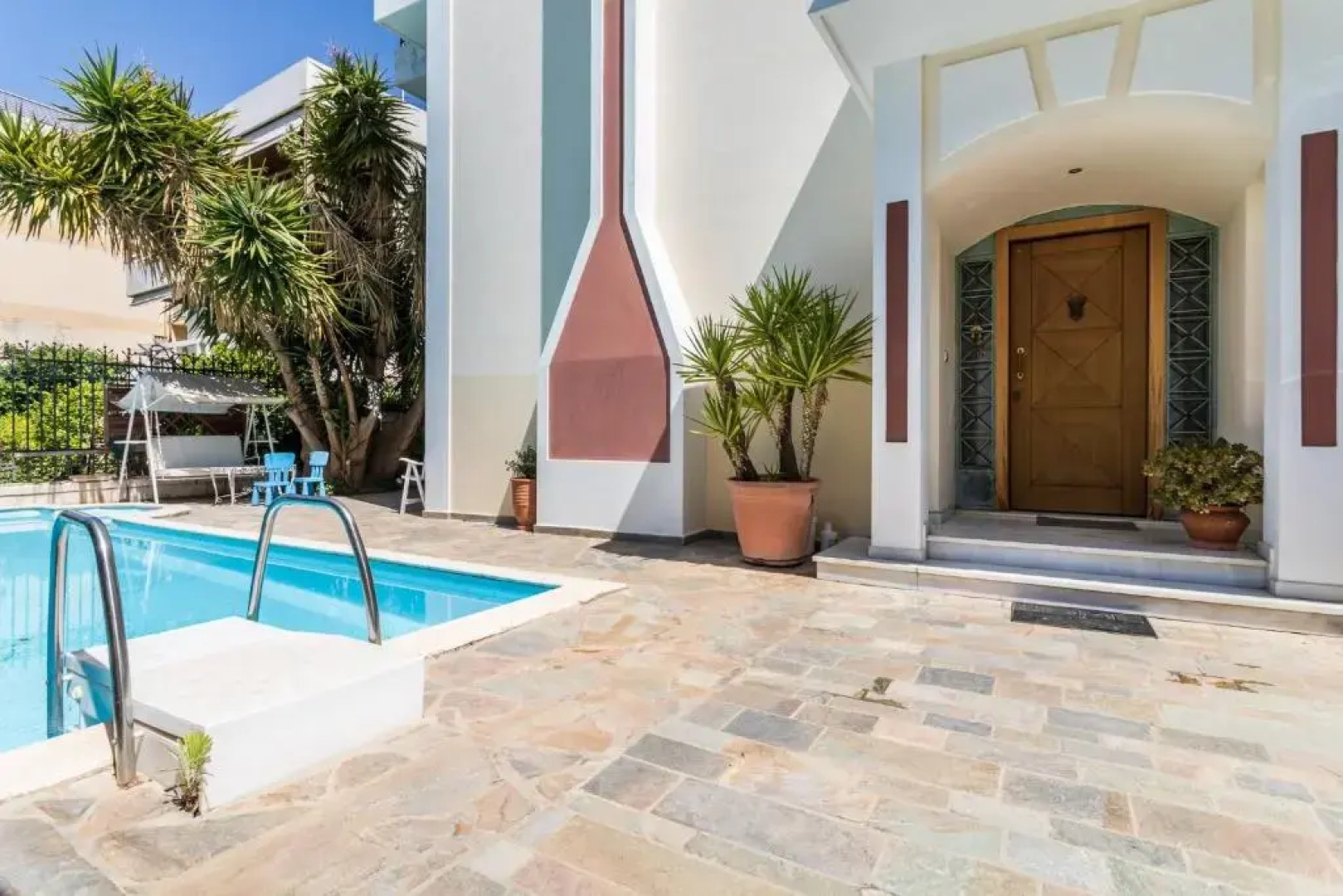 4 bdr Villa with Private Pool in Glyfada