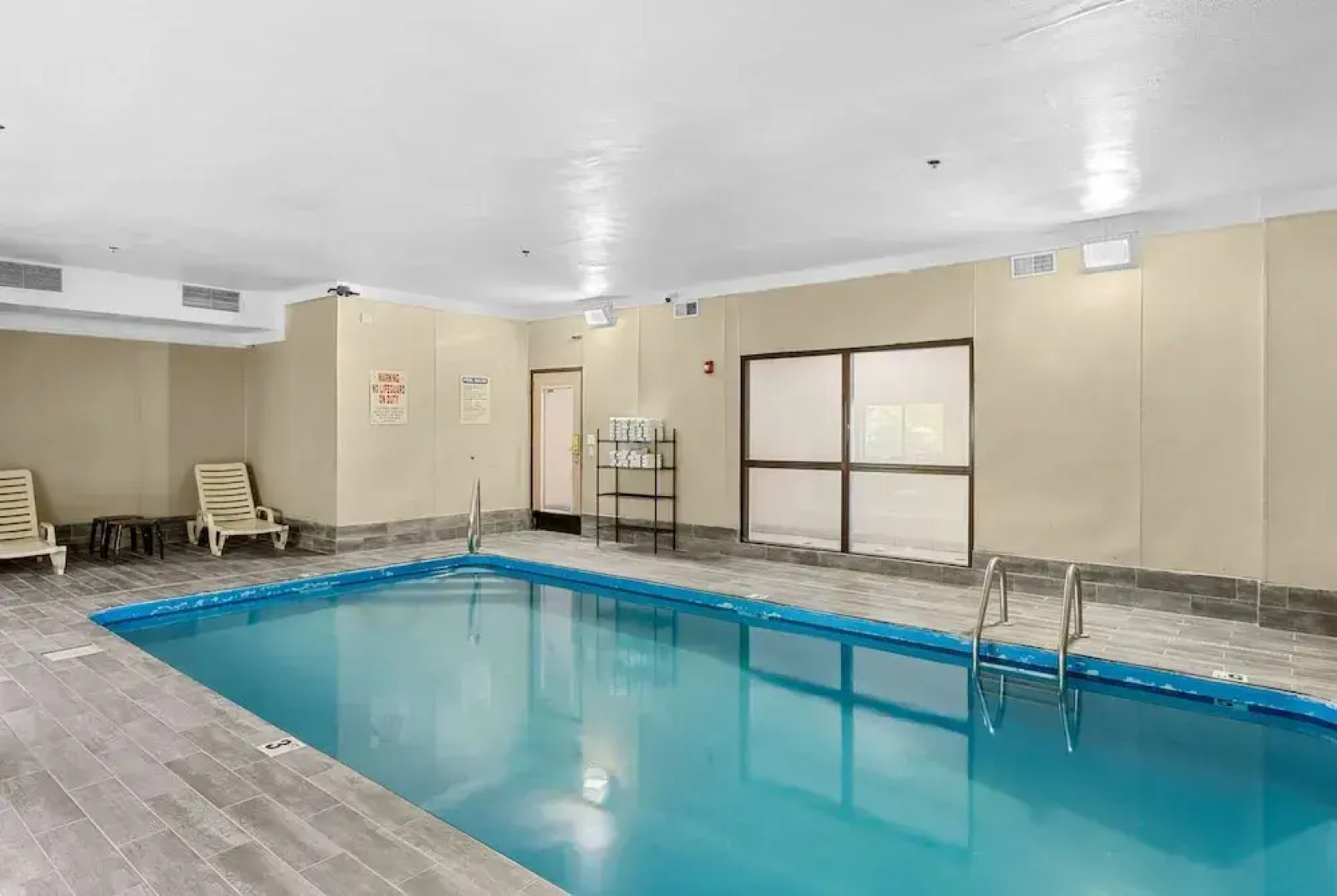 Baymont Inn & Suites Lawrence