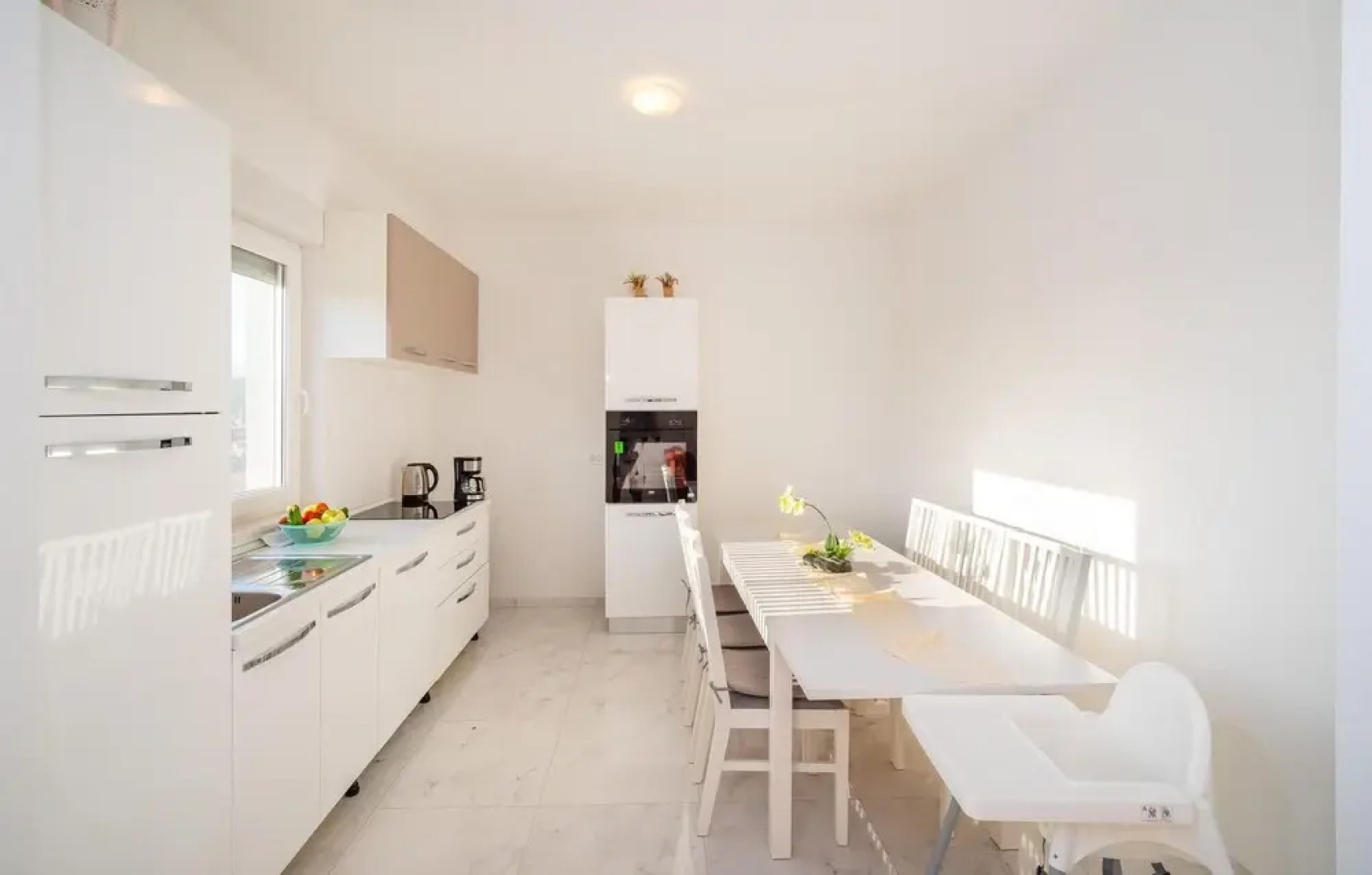 Awesome Home in Karin Gornji With 2 Bedrooms and Wifi