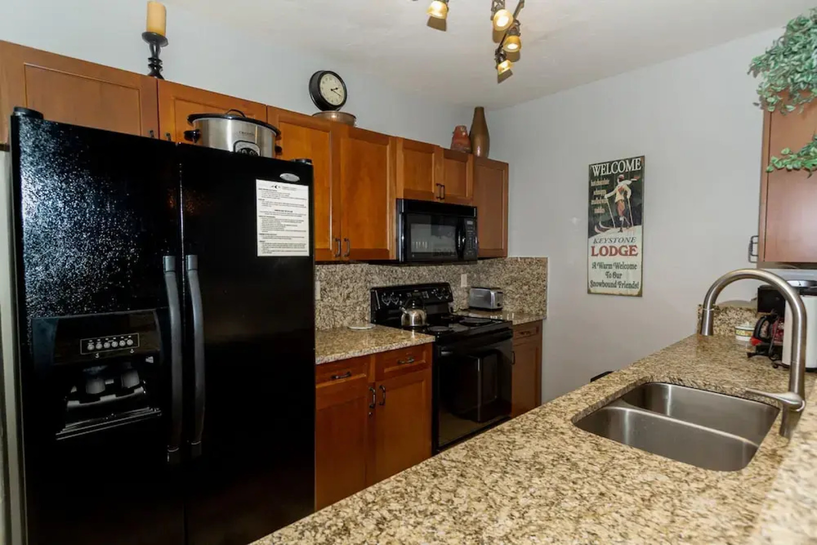 Oro Grande by Summit County Mountain Retreats