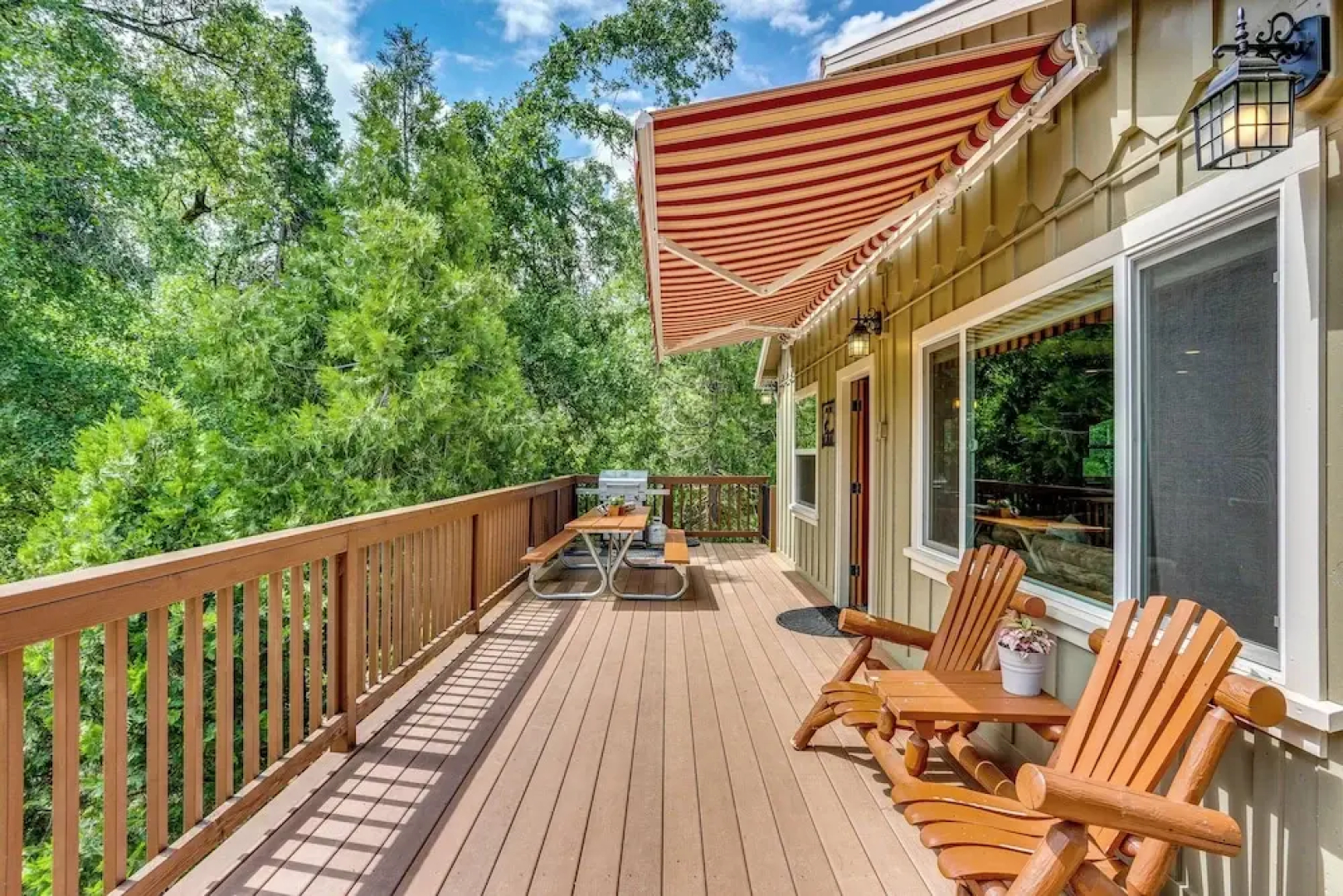 Rustic Oakhurst Retreat < 4 Mi to Bass Lake!