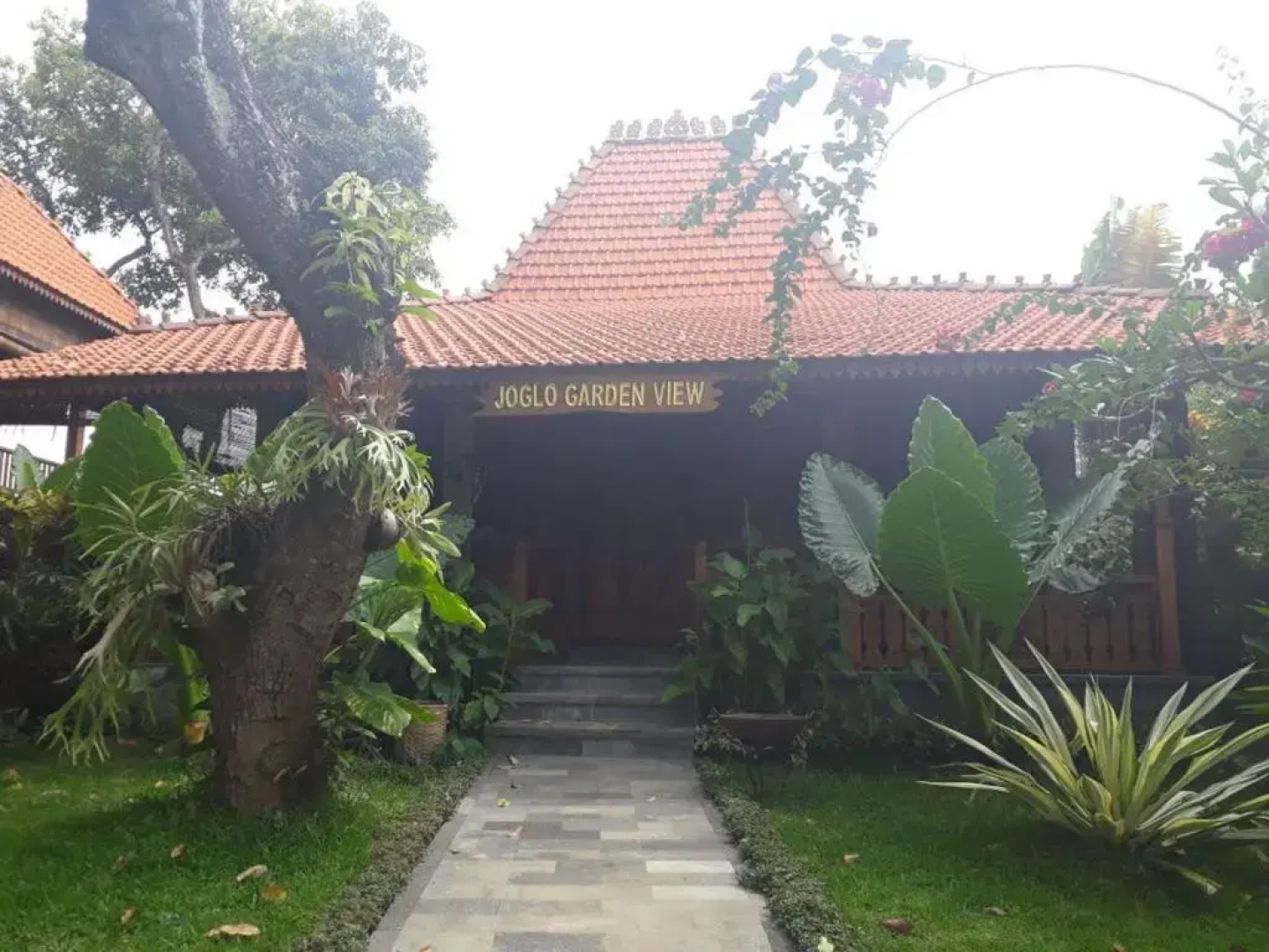 Shanti Natural Panorama View Hotel