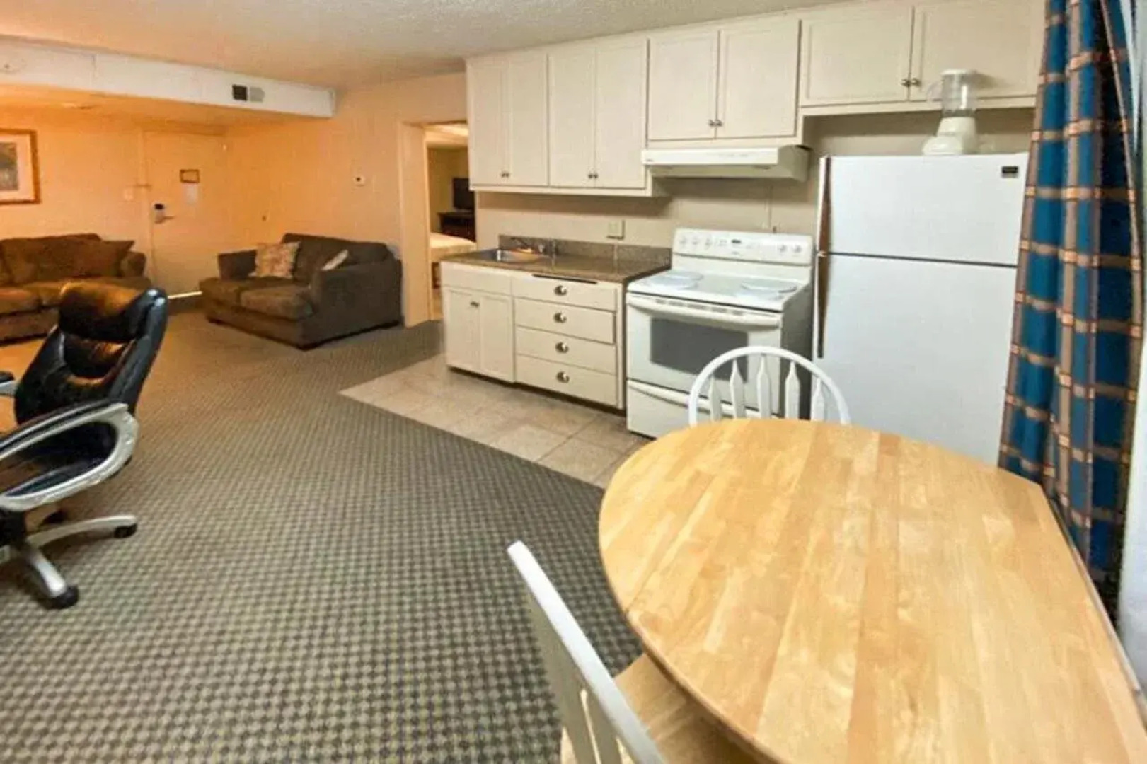 Ramada Plaza Riverside