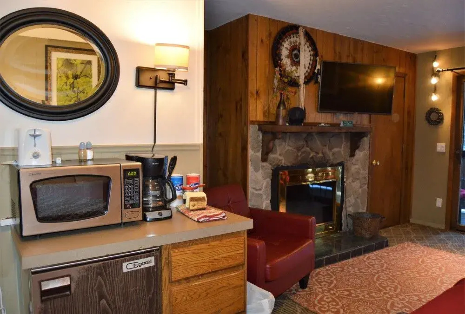 Inn on Fall River & Fall River Cabins