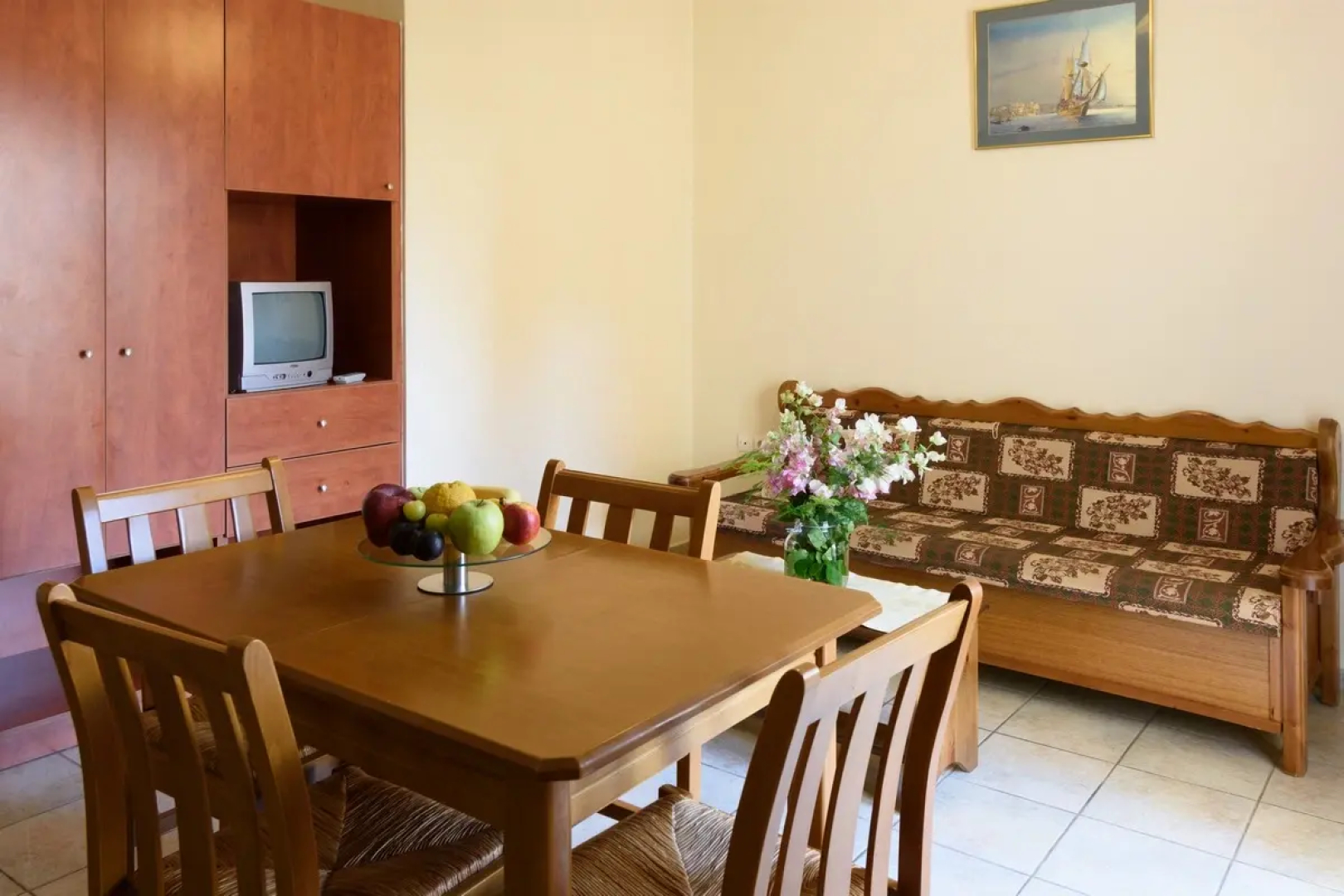 Argyro Apartments and Studios