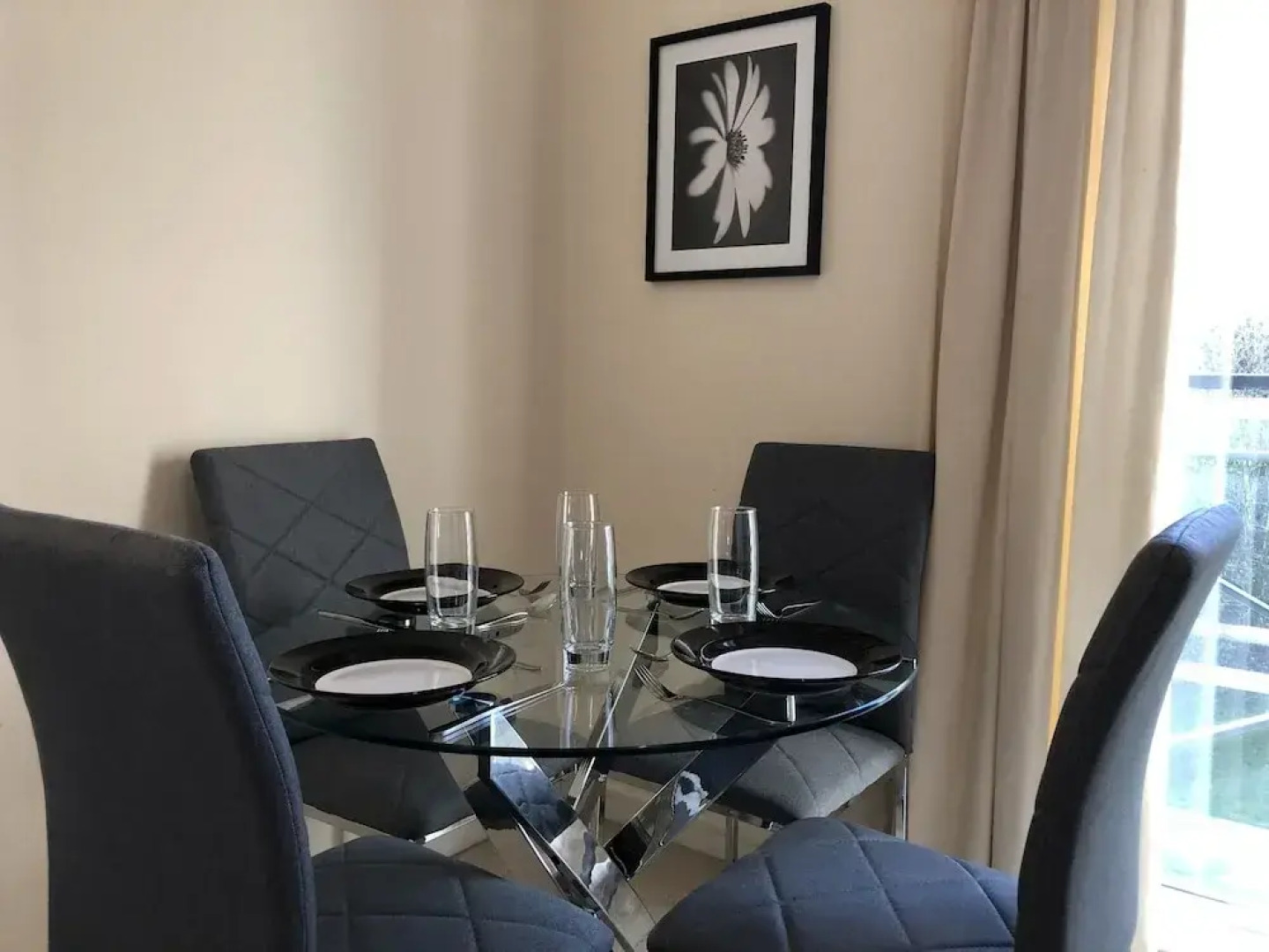 Ebbsfleet/bluewater River View Apartment