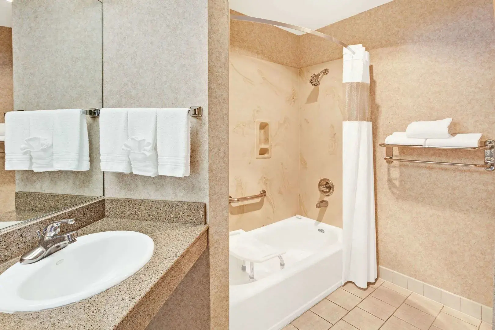 Hotel Aluxor SFO
