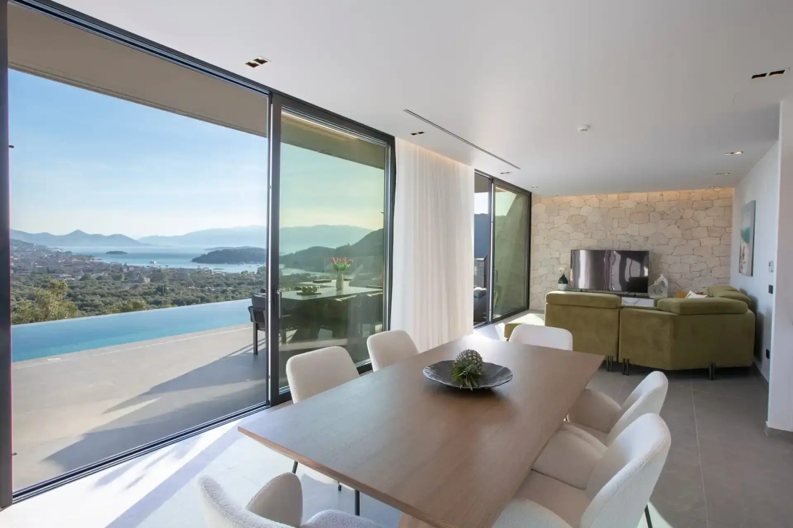 Pothos - Afroditi Villas Collection