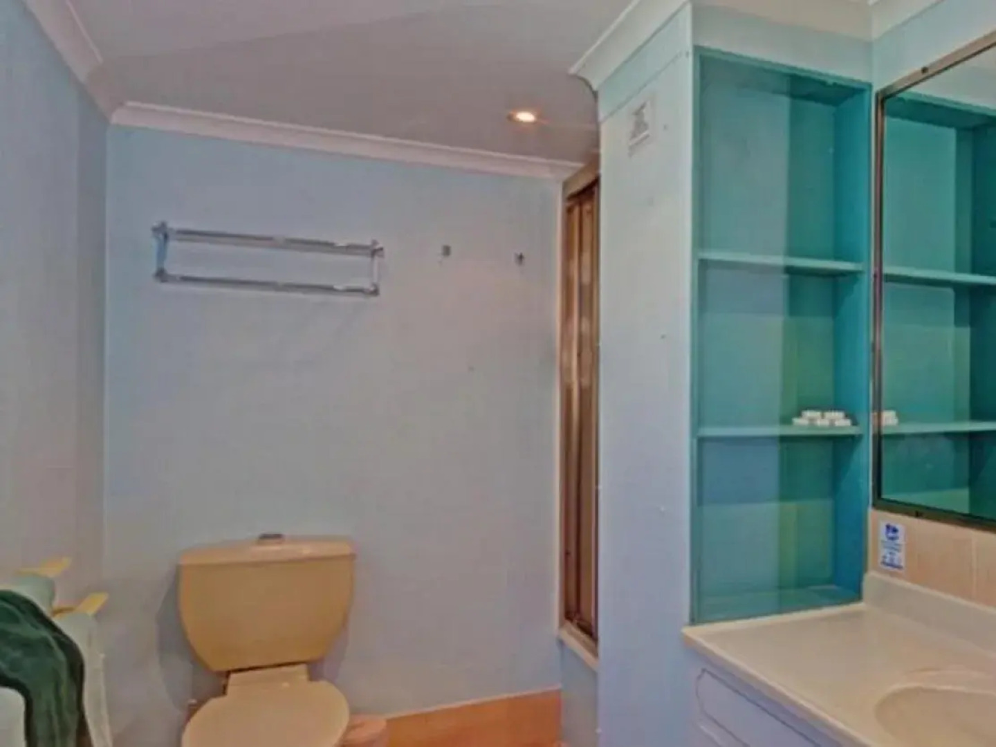 Allamanda Apartments