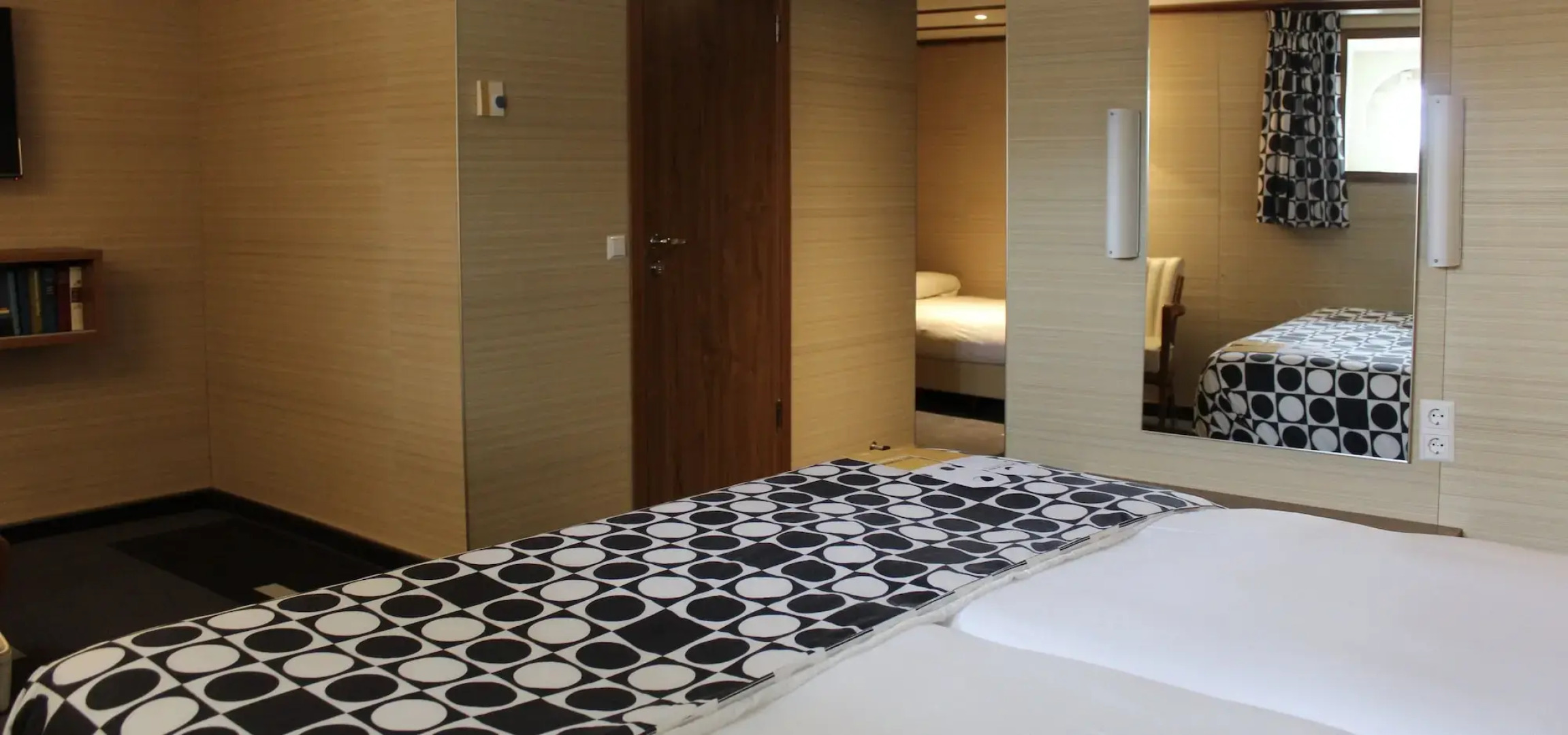 ss Rotterdam Hotel & Restaurants