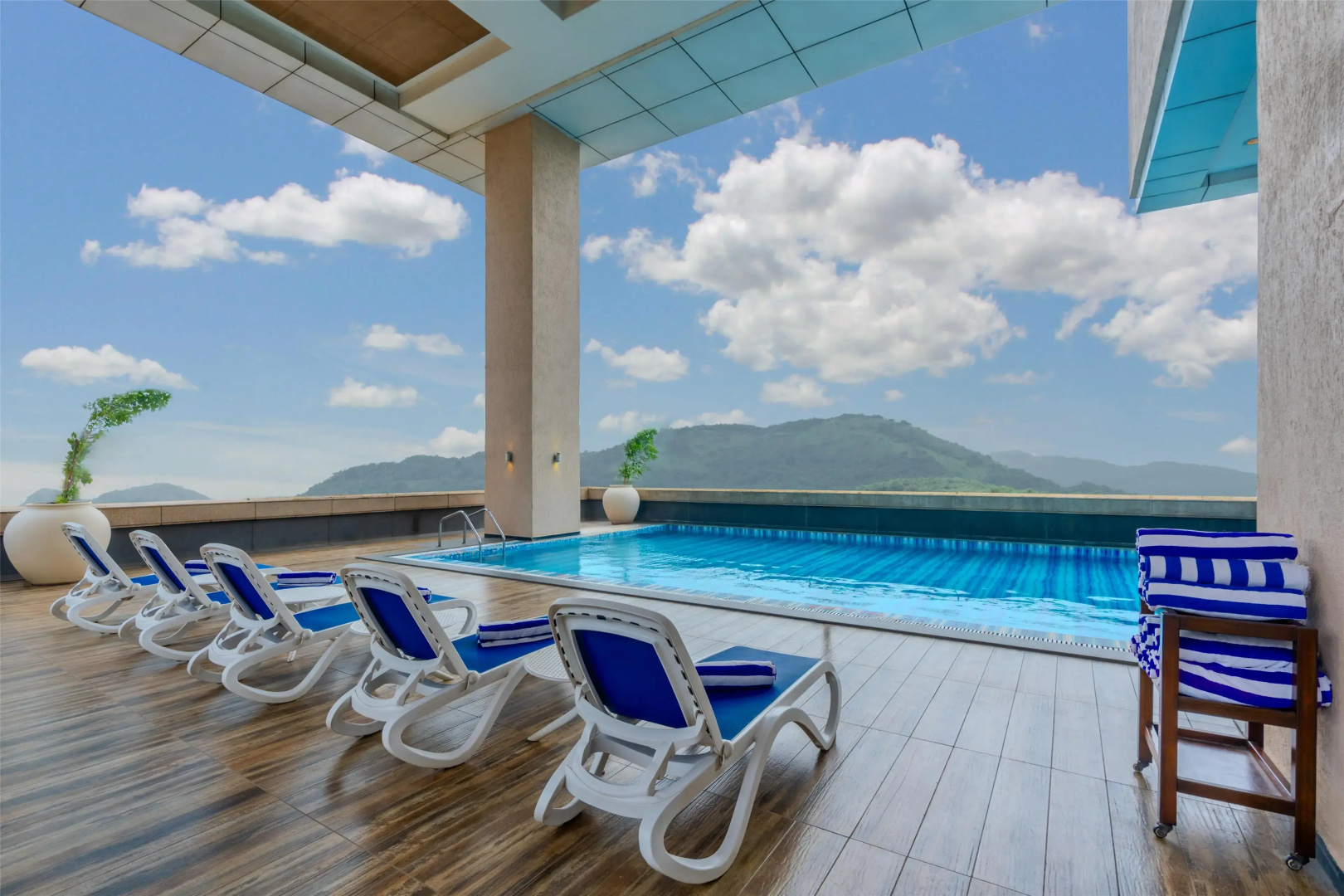 Country Inn & Suites by Radisson, Navi Mumbai
