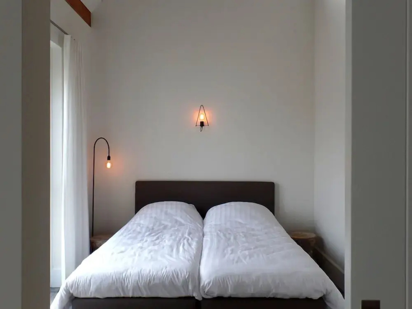 Beautiful Detached 10 Person House Within Walking Distance of the Beach in Ouddorp