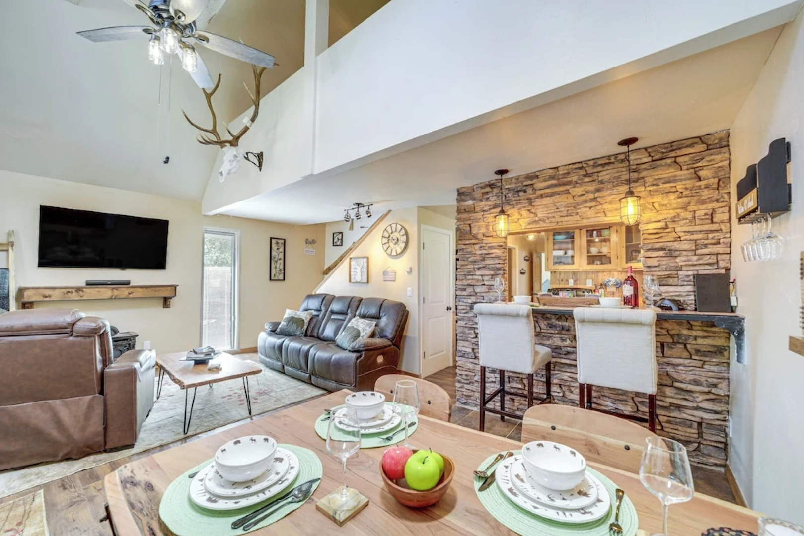 Family Cabin in Pine w/ Deck: Pets Welcome!