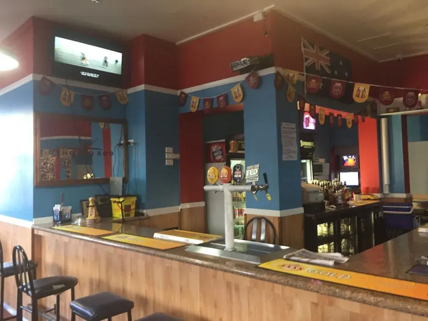 Aussie Hotel & Motel