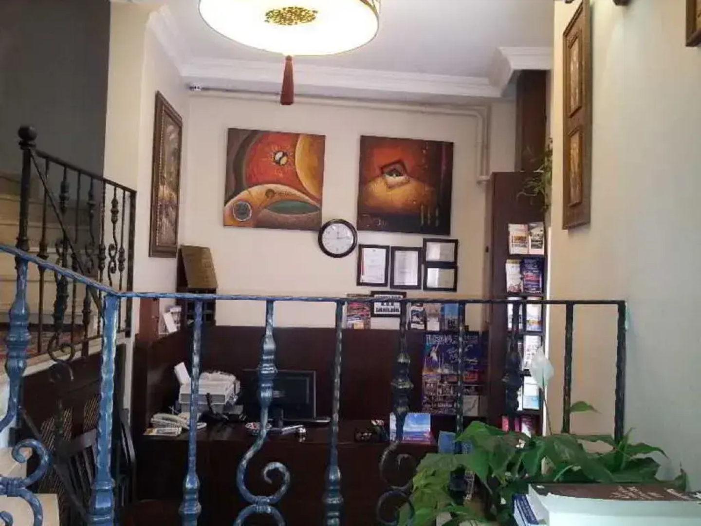 Отель Berce