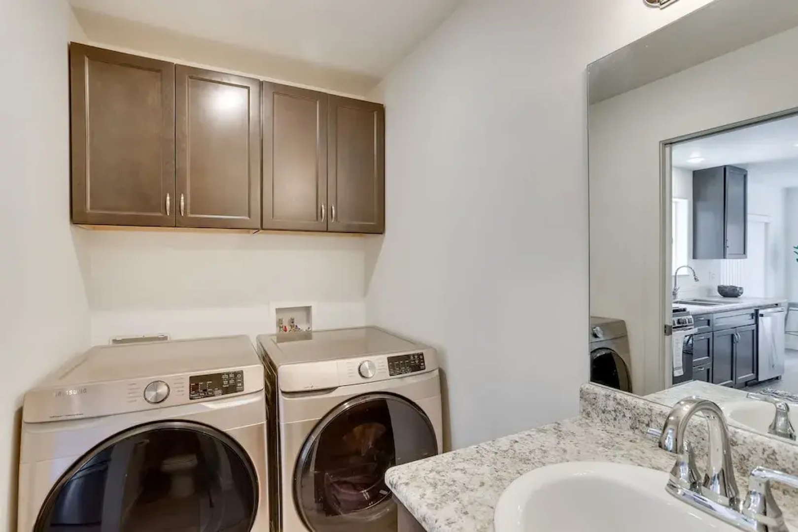 Dolores Townhome w/ Mountain Views: Near River!