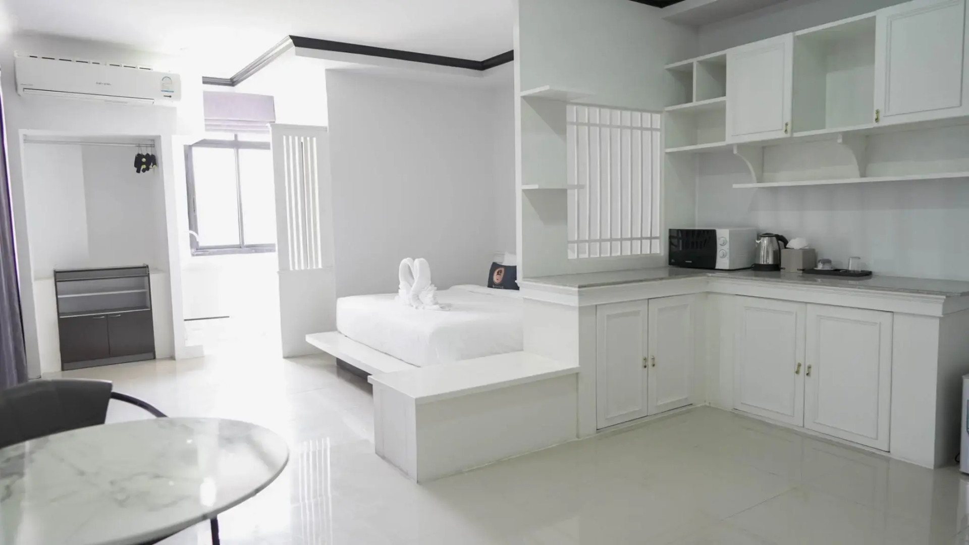 RoomQuest Nichada ISB International