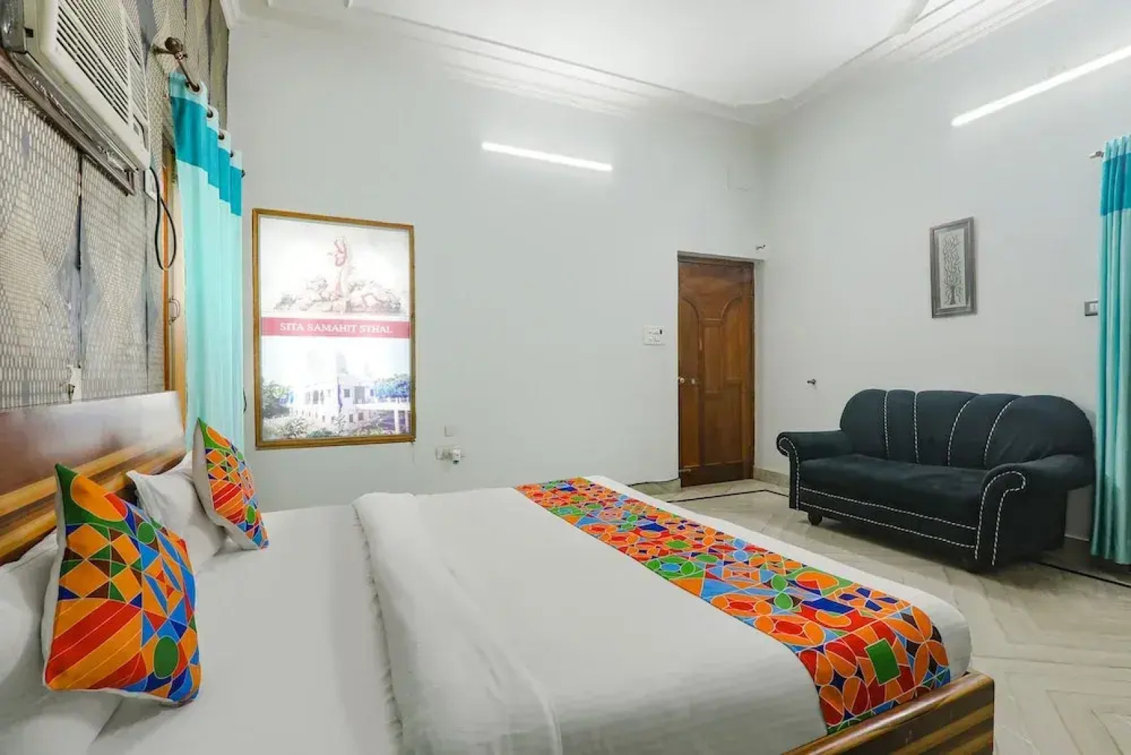 Fabhotel Raka Inn